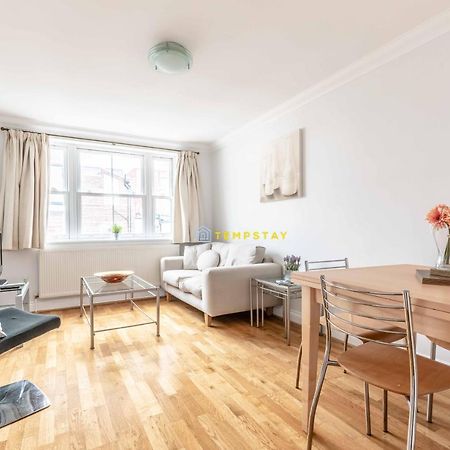 Perfect Spot In Central Windsor & Free Parking! Esterno foto