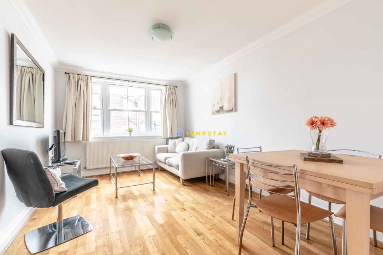 Perfect Spot In Central Windsor & Free Parking! Esterno foto